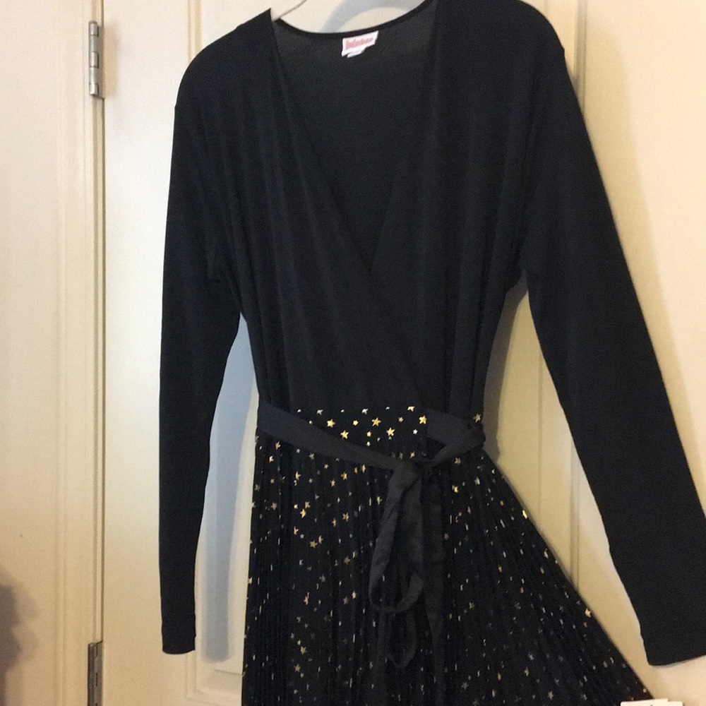 LuLaRoe Medium DeAnne